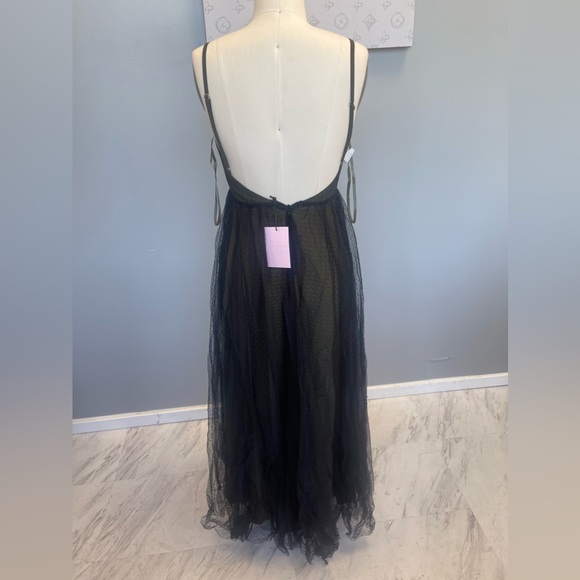 ame and Partners dress- black mesh with green under - Picture 3 of 5